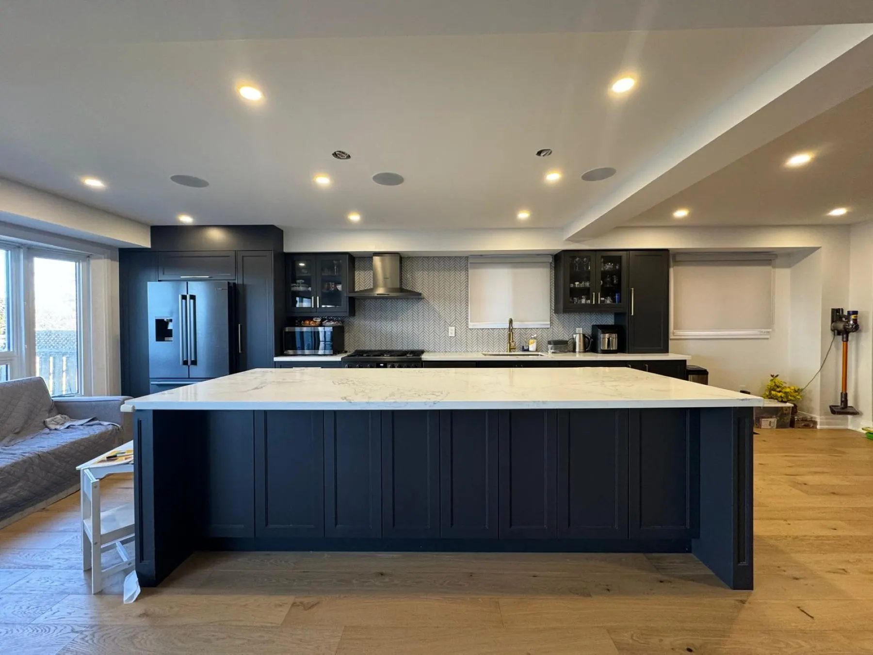 Finished kitchen and interior renovation work